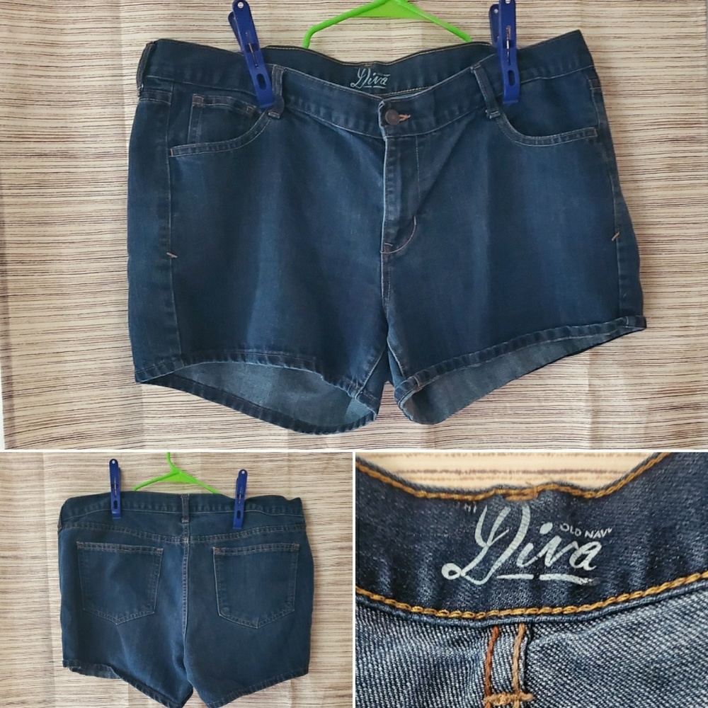 Old Navy denim shorts "the diva"